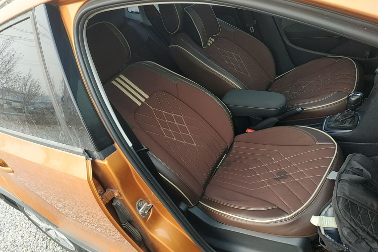 大众 2014款 1.6L Cross Polo 自动局部细节41