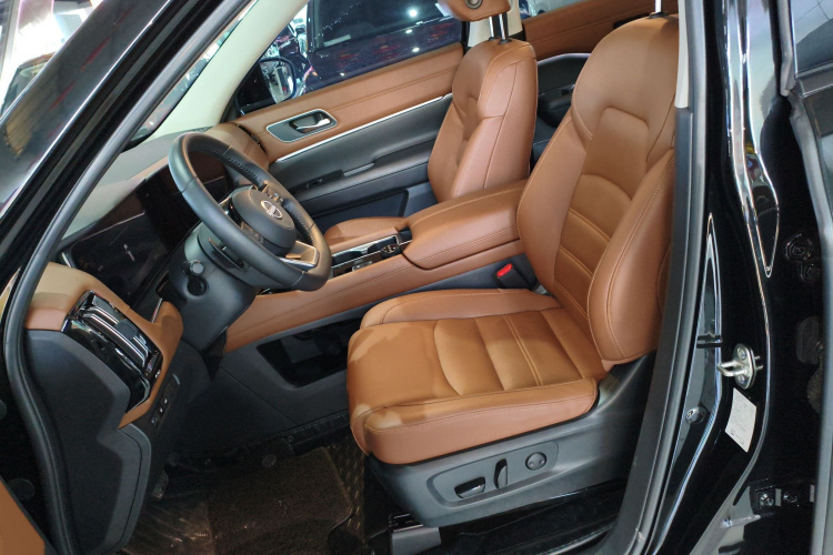 日产 探陆 2024款 380VC-TURBO 四驱智驾版 6座中控内饰19