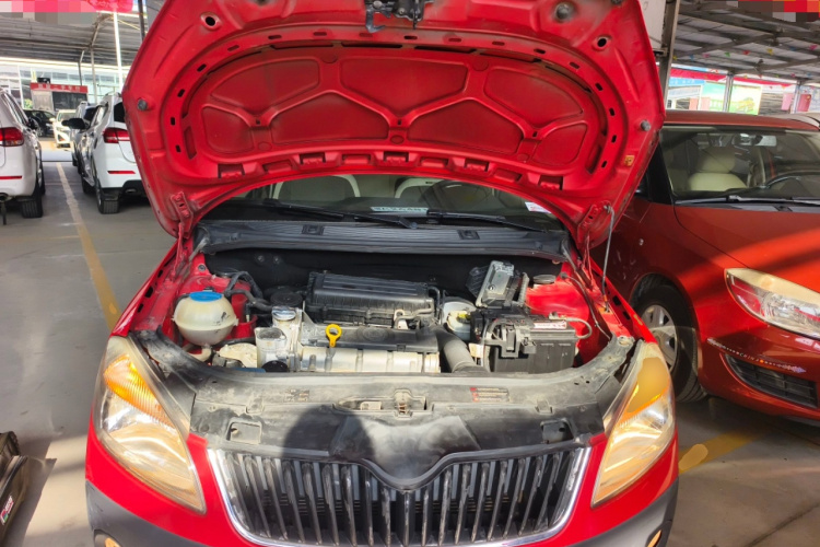 斯柯达 晶锐 2012款 1.6L Scout局部细节24