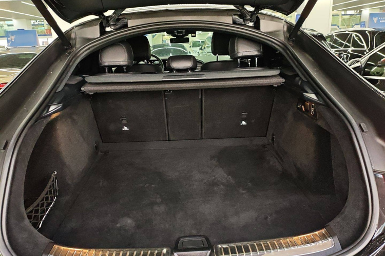 奔驰GLE轿跑 2020款 GLE 350 4MATIC 轿跑SUV 豪华型局部细节23