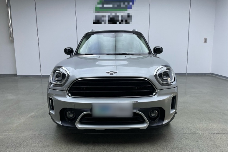 MINI Countryman 2023款 改款 1.5T COOPER ALL4 鉴赏家车身外观6006
