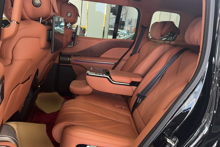 仰望U8 2023款 豪华版中控内饰7001