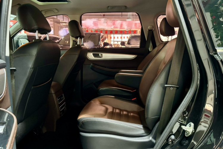 东风风行 景逸X6 2017款 乐享系列 1.5T CVT豪华型中控内饰7004