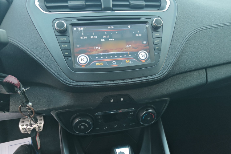 福特 福睿斯 2015款 1.5L 自动时尚型局部细节16