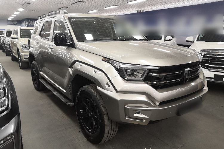 坦克400新能源 2024款 Hi4-T 越野版车身外观3