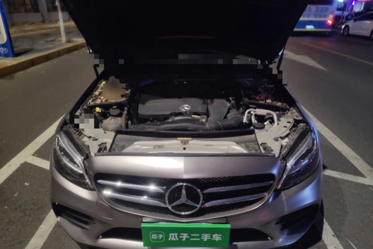 奔驰C级 2020款 C 260 运动版局部细节24