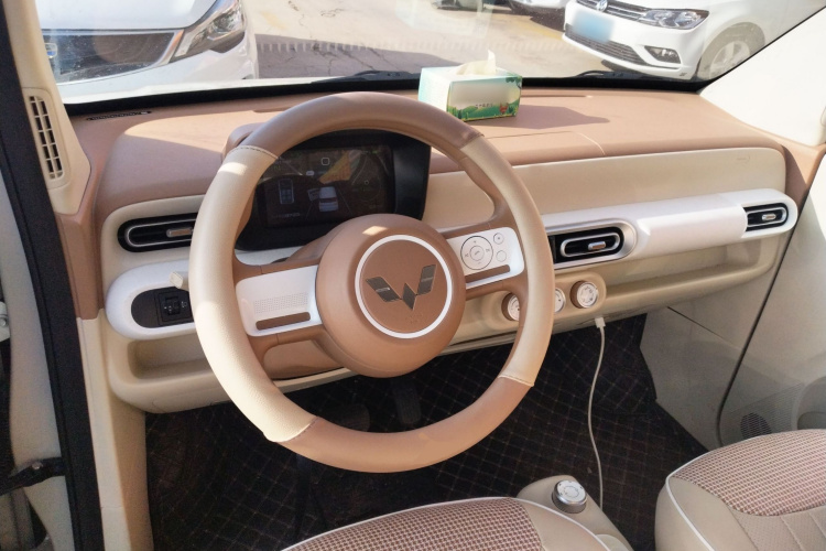 五菱汽车 宏光MINIEV 2024款 第三代 215km 青春版中控内饰12