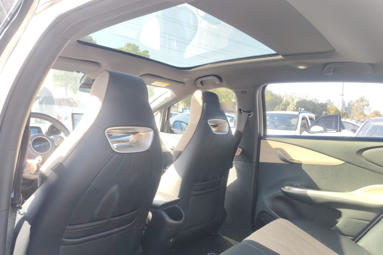 比亚迪 海豚 2023款 420km 时尚版局部细节22