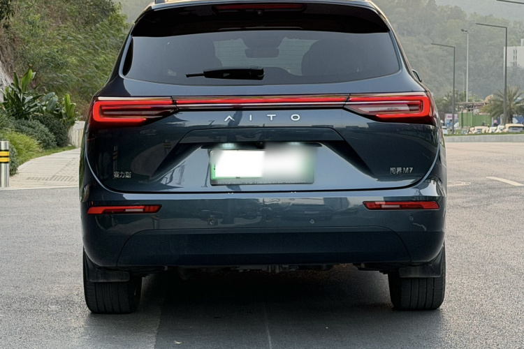 鸿蒙智行 问界M7 2024款 1.5T 智驾四驱Ultra版 6座车身外观6004