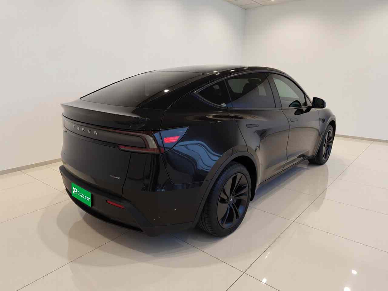 特斯拉 Model Y 2025款 后轮驱动 首发版(4)