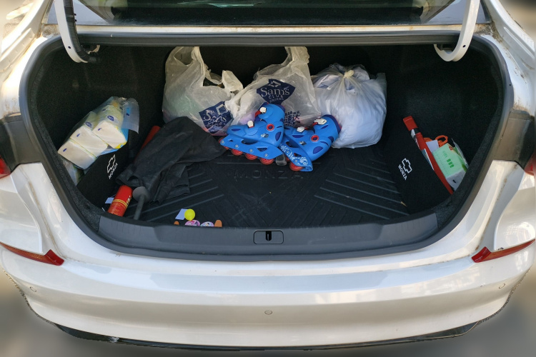 雪佛兰 科鲁泽 2024款 1.5L 双离合悦享版中控内饰23