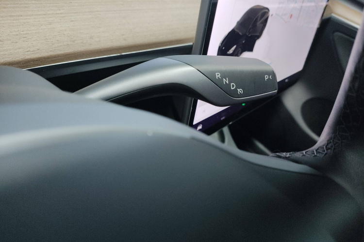 特斯拉 Model Y 2021款 标准续航后驱版局部细节18