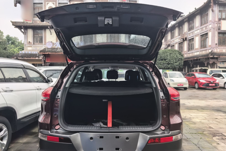 猎豹汽车 猎豹CS10 2017款 1.5T CVT精英型机舱底盘23