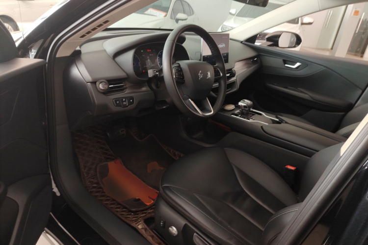 红旗E-QM5 2021款 网约充电 基础版 5座局部细节19