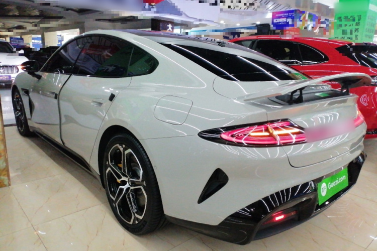 小米汽车 小米SU7 2024款 四驱Max创始版车身外观4