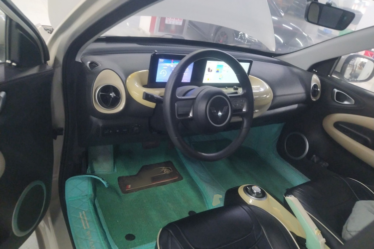 五菱汽车 五菱缤果 2023款 203km 轻享款中控内饰7002