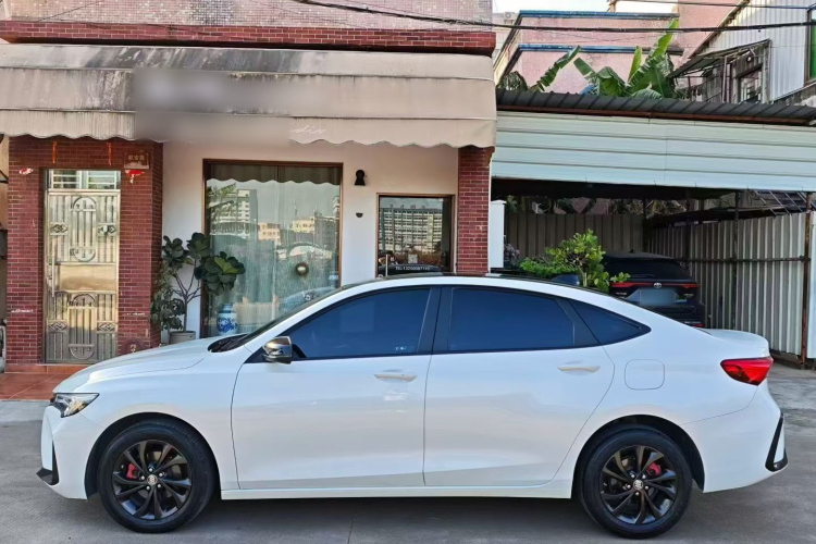 别克 威朗 2023款 Pro GS 猎风版车身外观6004