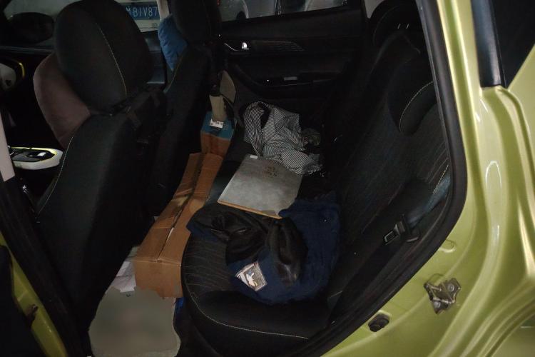 长安欧尚 奔奔E-Star 2020款 心动版 三元锂中控内饰7004