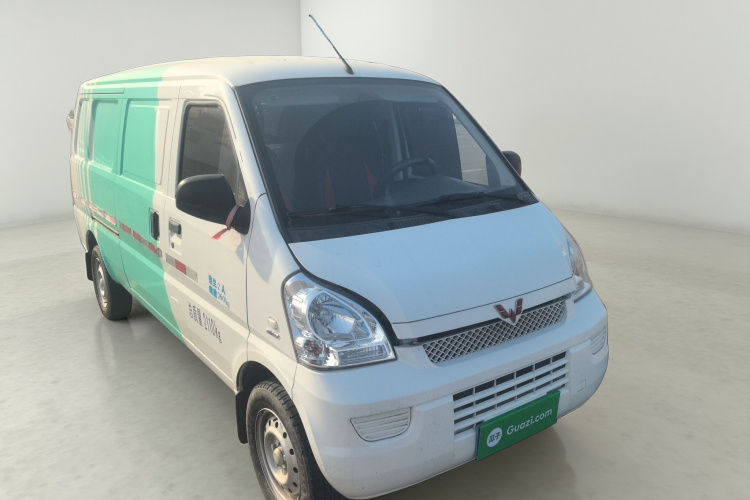 五菱汽车 五菱荣光 2021款 1.5L加长基本型封窗车2座L3C车身外观3