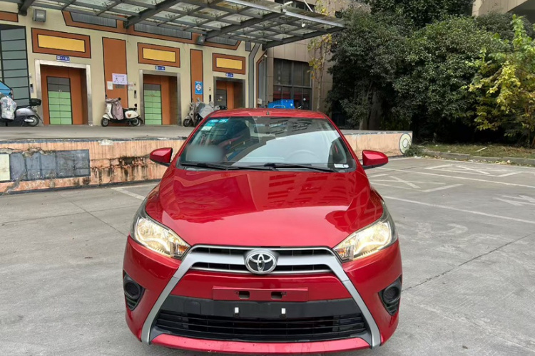丰田 YARiS L 致炫 2015款 1.5E 自动魅动版车身外观6003
