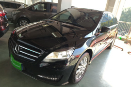 奔驰R级 2017款 R 320 4MATIC 商务型臻藏版