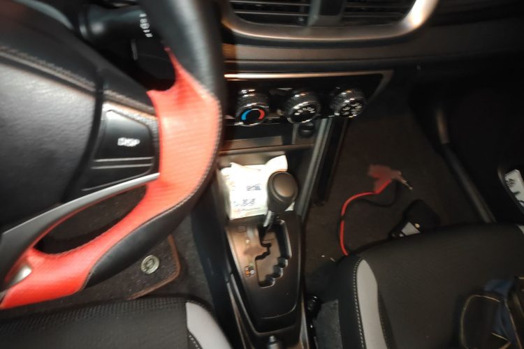 丰田 YARiS L 致炫 2022款 致炫X 1.5L CVT领先PLUS版局部细节18