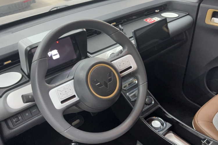 五菱汽车 宏光MINIEV 2022款 GAMEBOY 200km 玩咖款 磷酸铁锂局部细节13