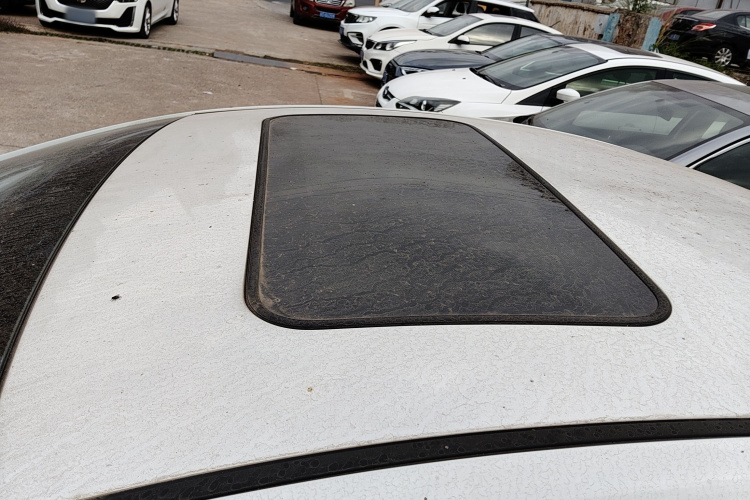 现代 朗动 2016款 1.6L 自动尊贵型局部细节57