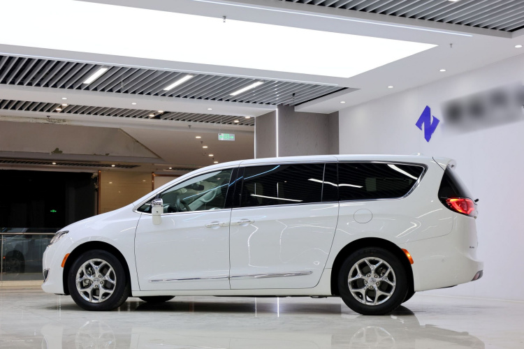 克莱斯勒 大捷龙(进口) 2017款 3.6L 尊享版车身外观6002