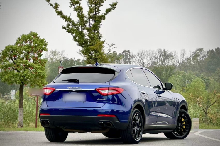 玛莎拉蒂 Levante 2016款 3.0T 标准型车身外观6006