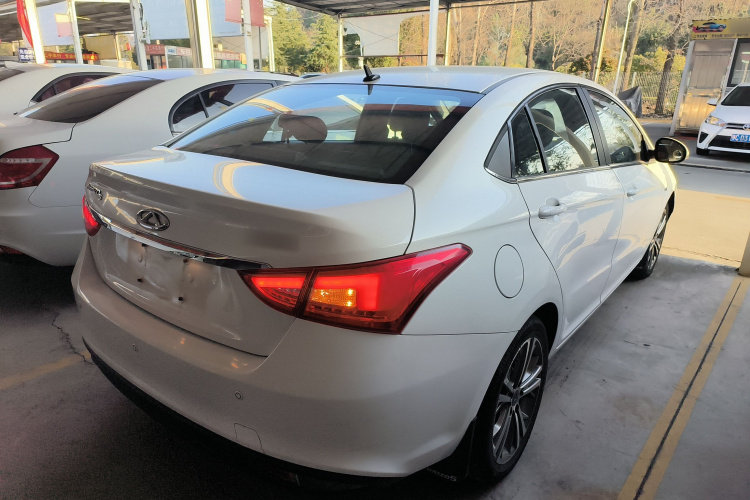 奇瑞 艾瑞泽5 2017款 SPORT 1.5T 手动豪华版车身外观6005