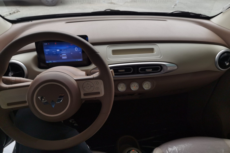 五菱汽车 宏光MINIEV 2025款 四门版 进阶款中控内饰12