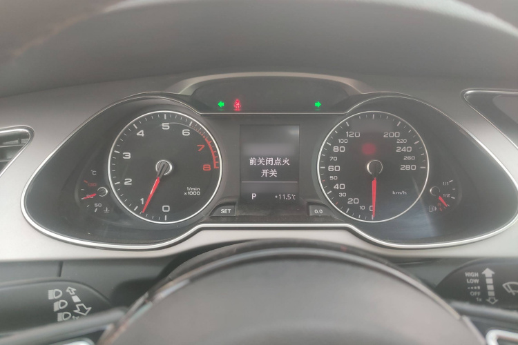 奥迪A4L 2015款 35 TFSI 自动标准型局部细节14