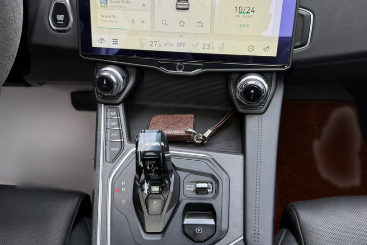 领克01 2021款 2.0TD 两驱型Pro中控内饰7006