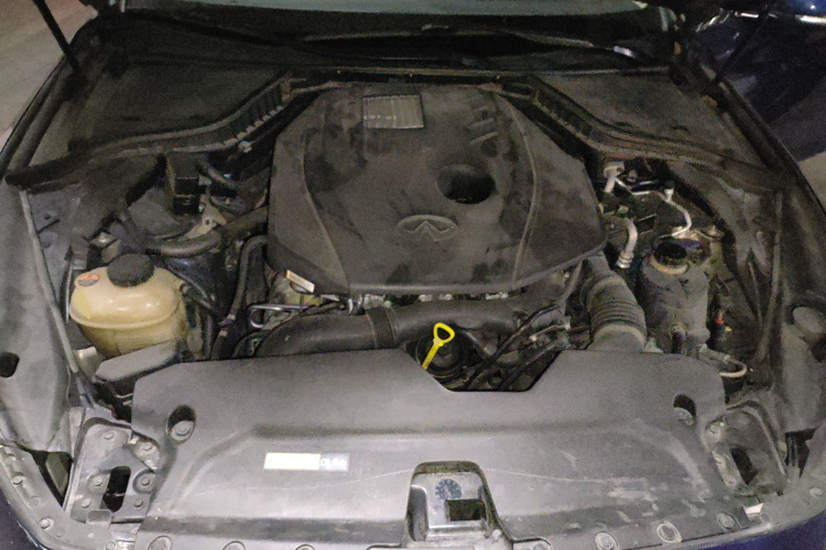 英菲尼迪Q50L 2016款 2.0T 舒适版局部细节24