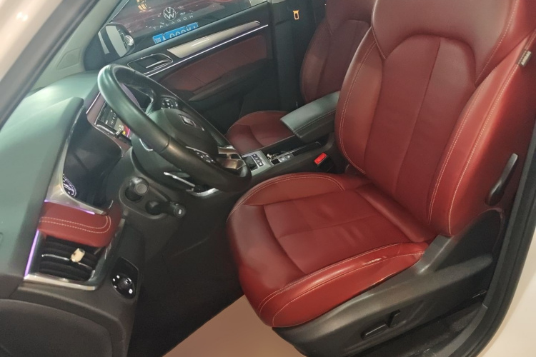 荣威RX5 2016款 30T 四驱自动互联网智尊版局部细节19