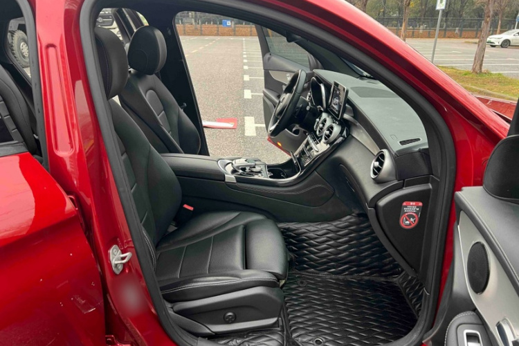 奔驰GLC轿跑 2017款 GLC 200 4MATIC 轿跑SUV中控内饰7001