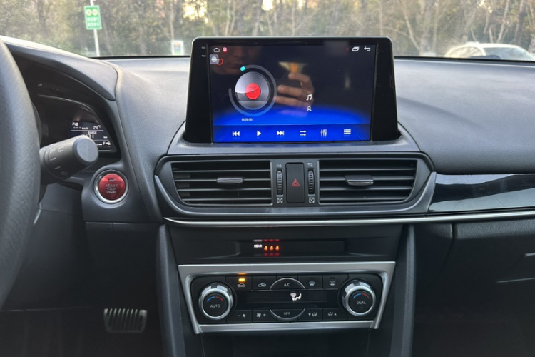 马自达CX-4 2021款 2.0L 自动两驱蓝天活力版局部细节16