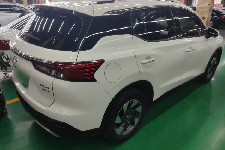 广汽传祺 传祺GS4 2021款 270T 自动精英科技版车身外观7