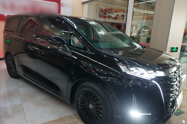 腾势D9 2022款 DM-i 1040 尊贵型车身外观6002