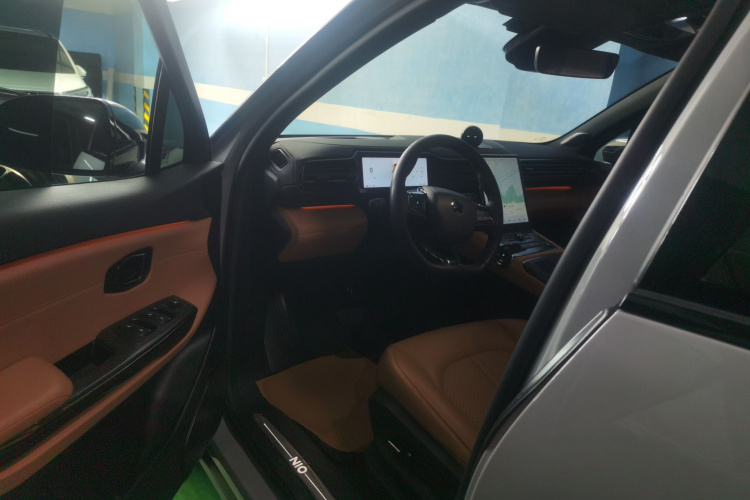 蔚来ES6 2020款 600KM 运动版中控内饰20