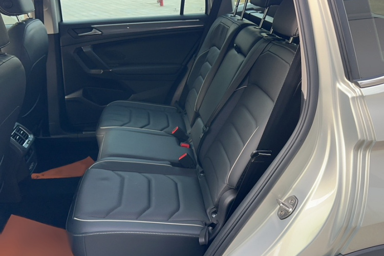 大众 途观L 2020款 330TSI 自动两驱R-Line旗舰版 国VI中控内饰7002