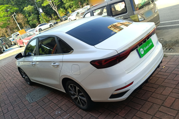 吉利汽车 帝豪 2022款 第4代 1.5L CVT尊贵型车身外观4