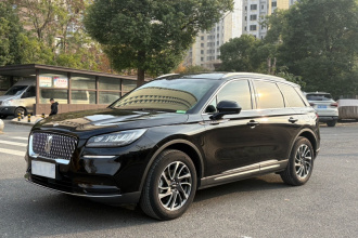 林肯 冒险家 2022款 改款 2.0T 两驱尊享版