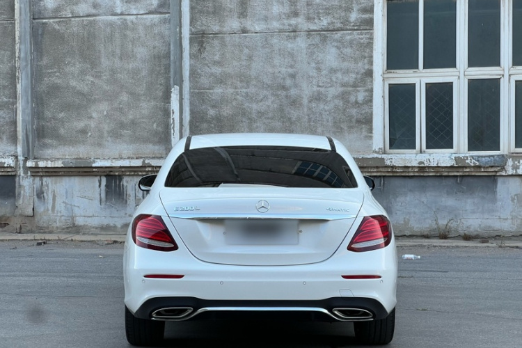 奔驰E级 2018款 改款 E 200 L 运动型 4MATIC车身外观6005