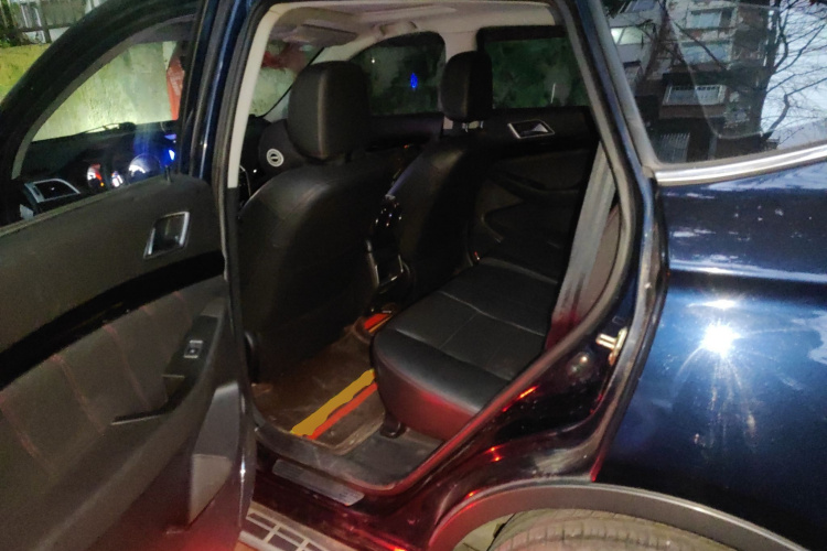 猎豹汽车 猎豹CS10 2016款 2.0T 手动卓越型中控内饰21