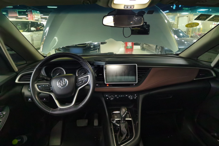别克GL6 2019款 18T 6座互联豪华型 国V中控内饰7002