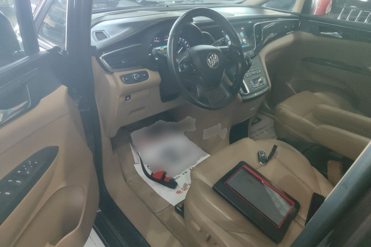 别克GL8 2017款 ES 28T 尊享型 国V中控内饰20