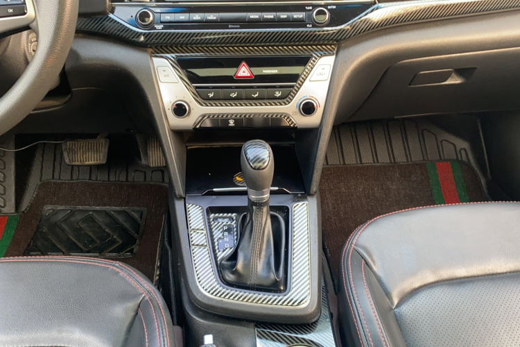 现代 领动 2016款 1.6L 自动智炫·精英型局部细节18