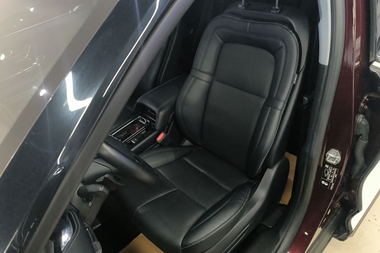 林肯 冒险家 2022款 2.0T 两驱尊享版中控内饰19